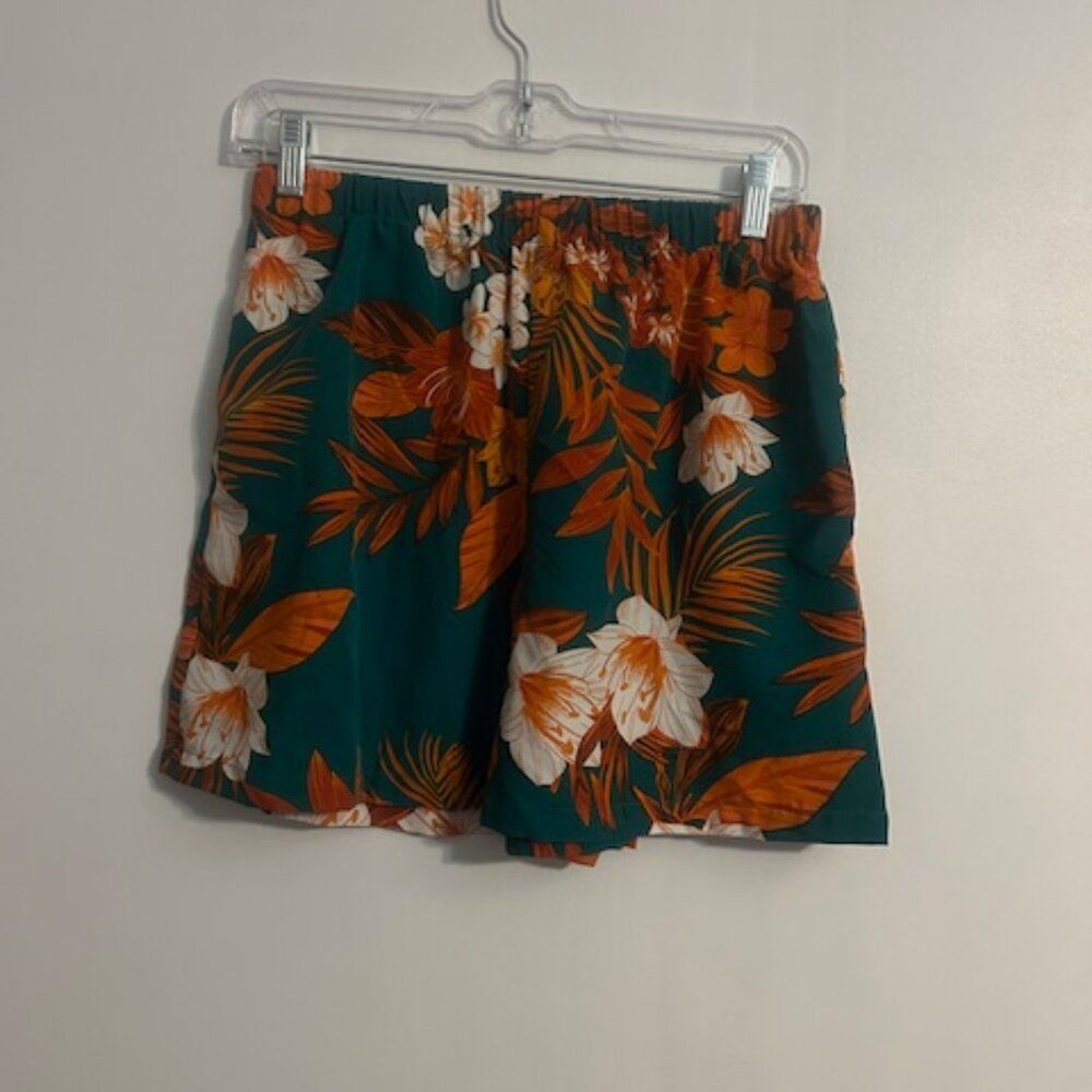 Emory Rose Tropical Beach pattern Green/Orange/White pull-on shorts, size L
